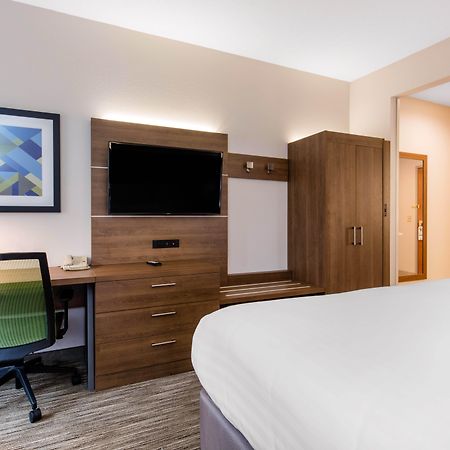 Holiday Inn Express Henderson By Ihg Exterior photo