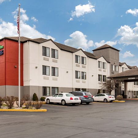 Holiday Inn Express Henderson By Ihg Exterior photo