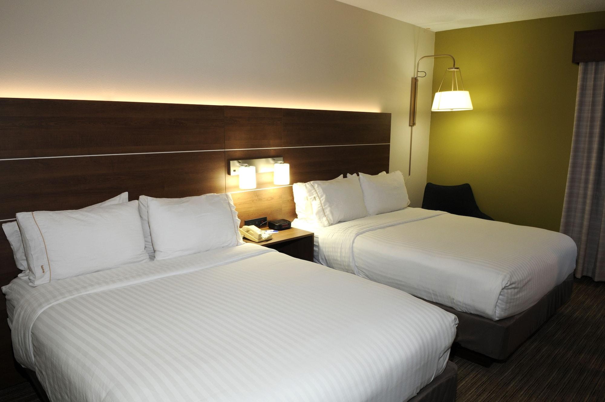 Holiday Inn Express Henderson By Ihg Exterior photo