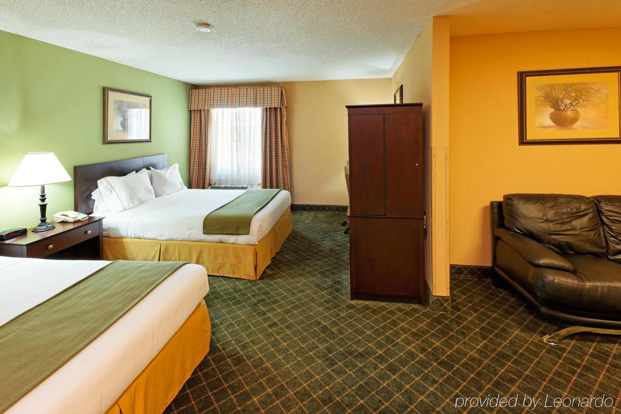 Holiday Inn Express Henderson By Ihg Room photo